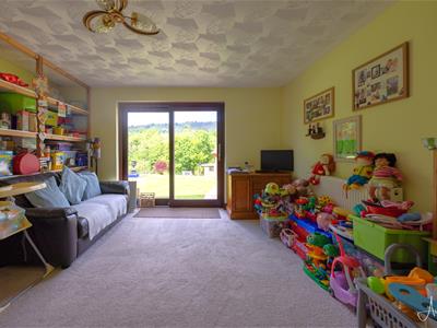 Second reception room/playroom